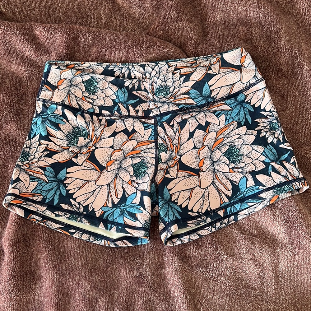 Born Primitive shorts